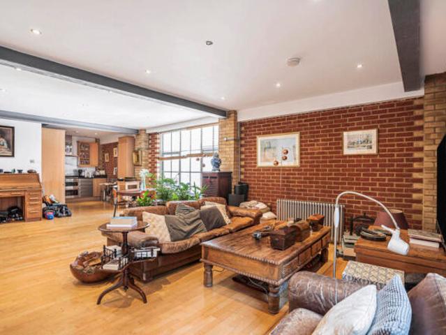 Apartment for sale in Cat Hill