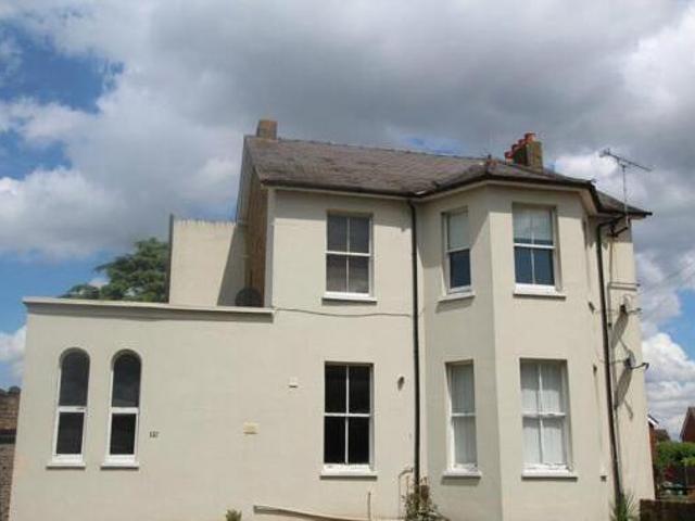 House for sale in Lower Halliford, Surrey