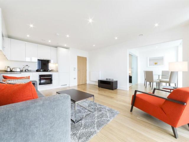 Apartment for sale in Stratford