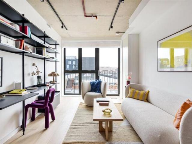 Apartment for sale in South Hackney, Greater London