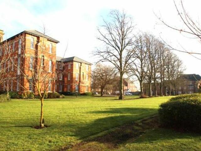 House for sale in Northampton, Northamptonshire