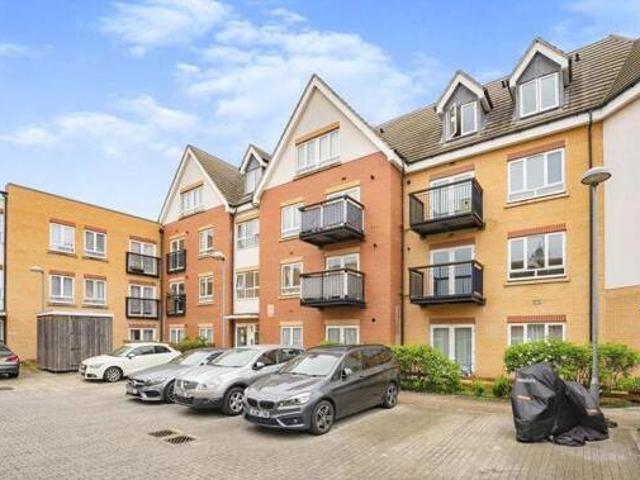 House for sale in Southall, Greater London