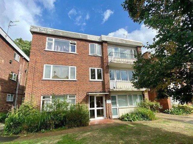 House for sale in Barton Stacey, Hampshire
