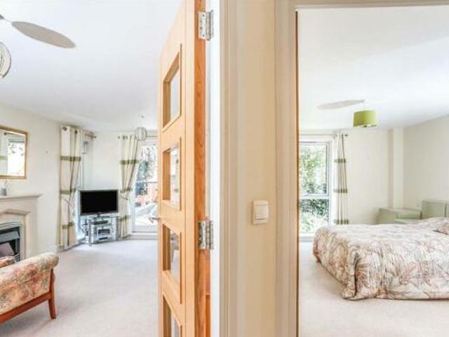 House for sale in Green Close, Warwickshire