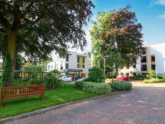 House for sale in Green Close, Warwickshire