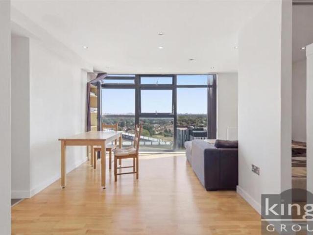 Apartment for sale in Enfield, Greater London