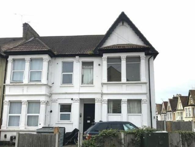 House for sale in Alton Barnes