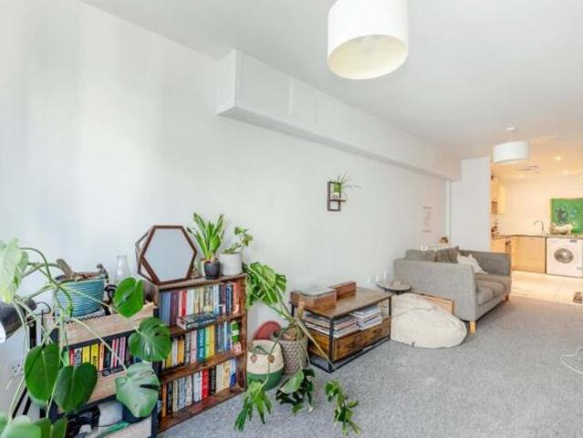 Apartment for sale in Round Hill, Brighton & Hove