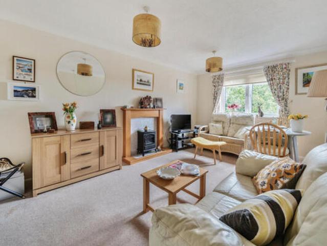 Apartment for sale in Sandown Park, Kent