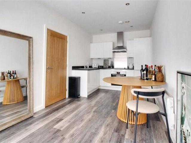 Apartment for sale in Lakenham, East Bank