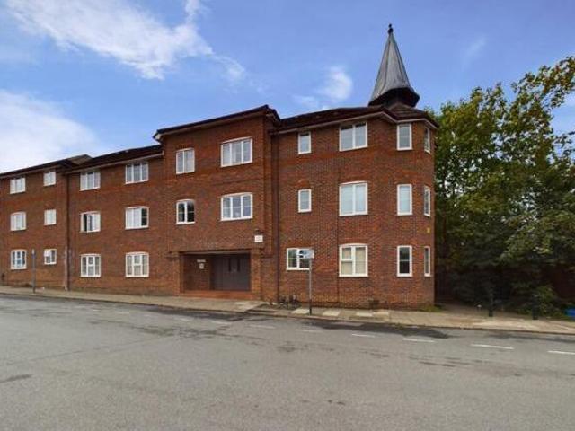 House for sale in Northampton, West Northamptonshire
