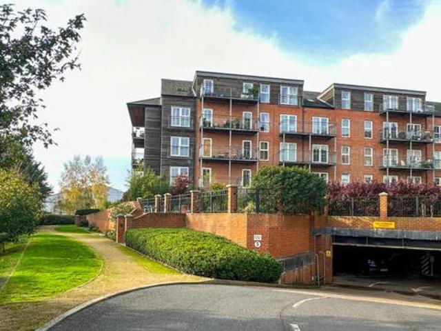 House for sale in Stanford On Avon, Leicestershire