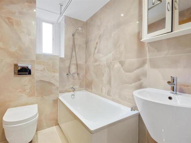 Apartment for sale in St Michaels, Livermead