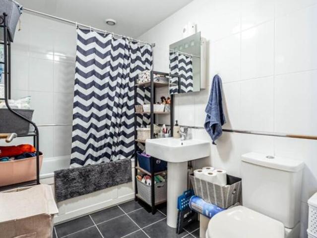 Apartment for sale in St Albans, Five Acres
