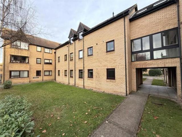 Apartment for sale in St Albans, Five Acres