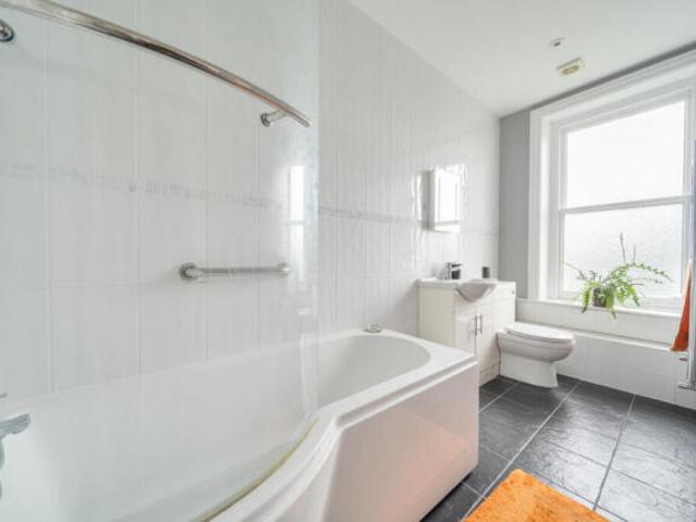 Apartment for sale in St Albans, Five Acres