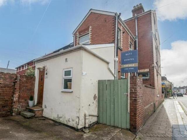 House for sale in Watergate, Devon