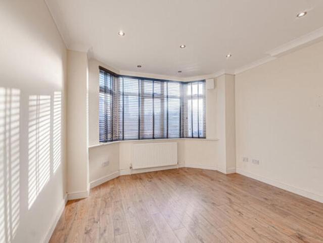 Apartment for sale in Alton Barnes