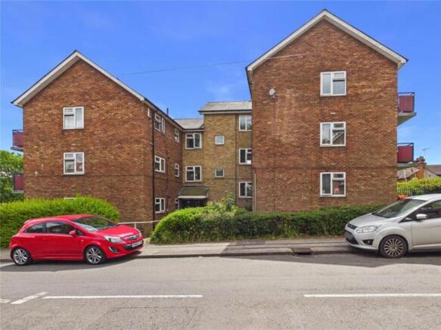 Apartment for sale in Key Street, Suffolk