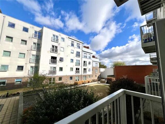 Apartment for sale in Mytchett, Guildford