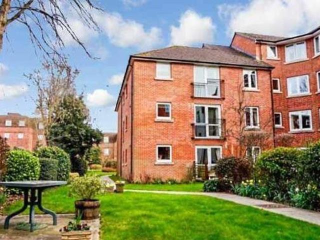 House for sale in Littlecote, West Sussex