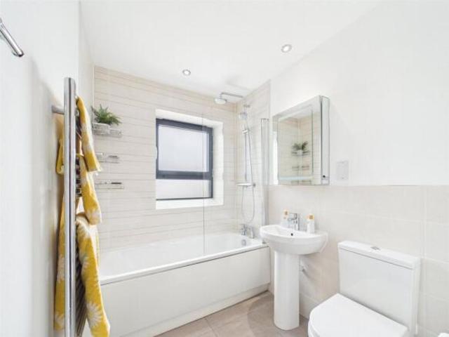 Apartment for sale in Canonmills, Scotland