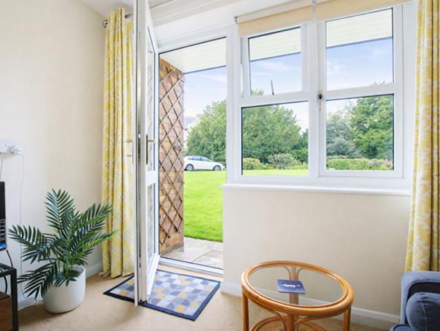 Apartment for sale in Stoneycroft, Calderstones
