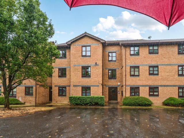 Apartment for sale in Penge, Greater London