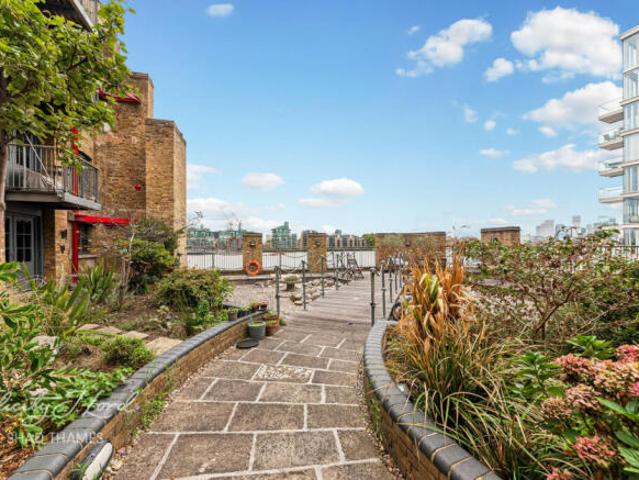 Apartment for sale in Bermondsey, Greater London