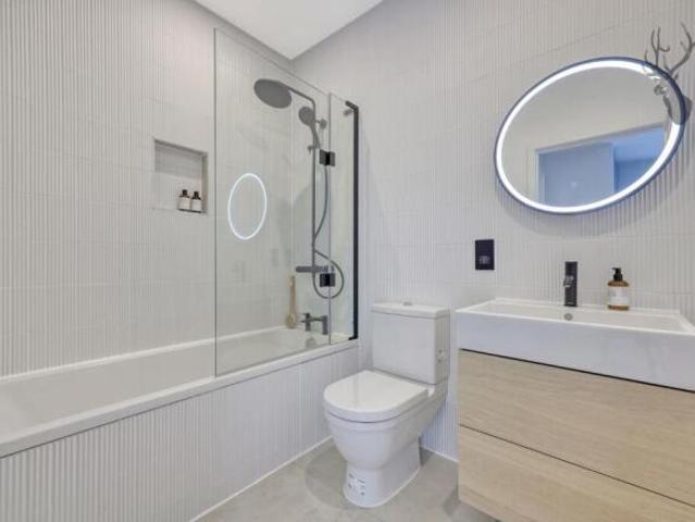 Apartment for sale in Leyton, Greater London