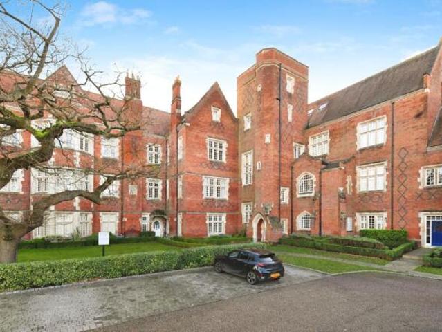 Apartment for sale in The Galleries, Brentwood