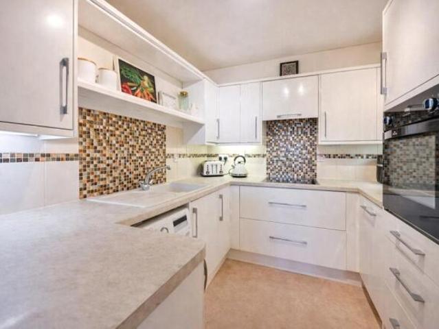 Apartment for sale in Guildford Park, Westborough