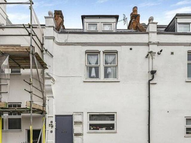 House for sale in London Borough of Croydon, Thornton Heath