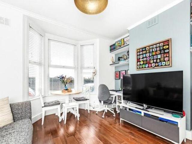 House for sale in London Borough of Croydon, Thornton Heath