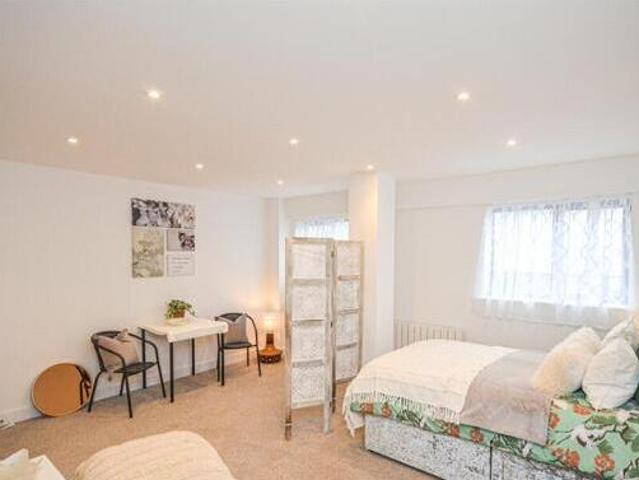 House for sale in Swindon, England