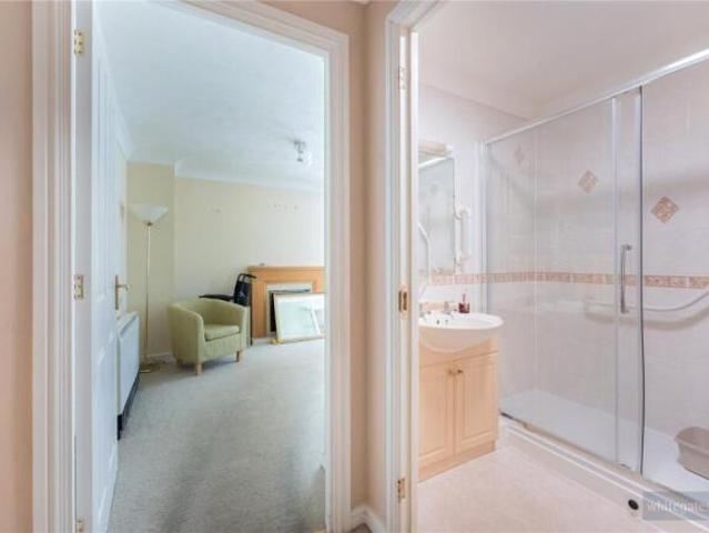 Apartment for sale in Calderstones