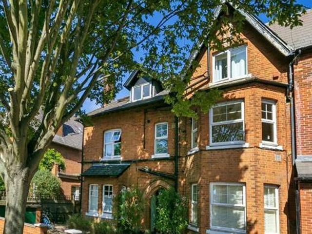 House for sale in Twickenham, Greater London