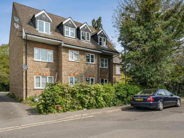 House for sale in Uxbridge, Greater London