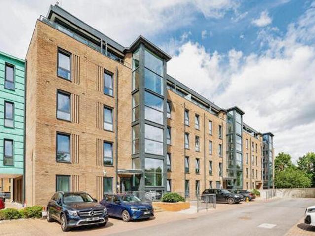 House for sale in Uxbridge, Greater London