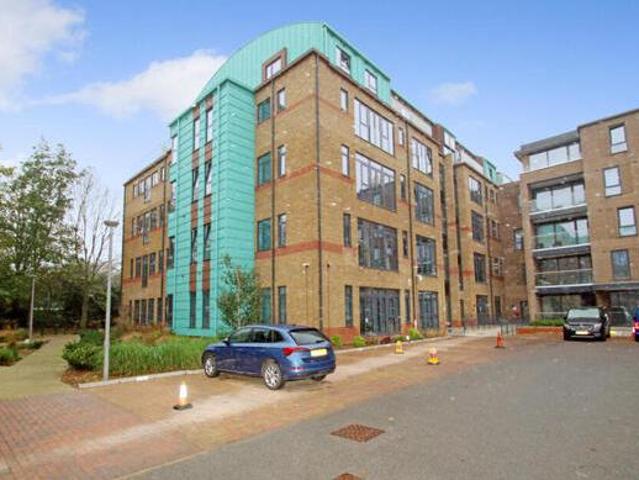 House for sale in Uxbridge, Greater London
