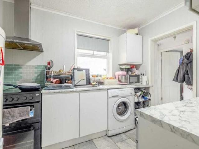 Apartment for sale in Uxbridge, Greater London