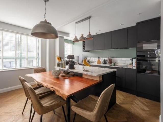 Apartment for sale in Woodland, Bridford