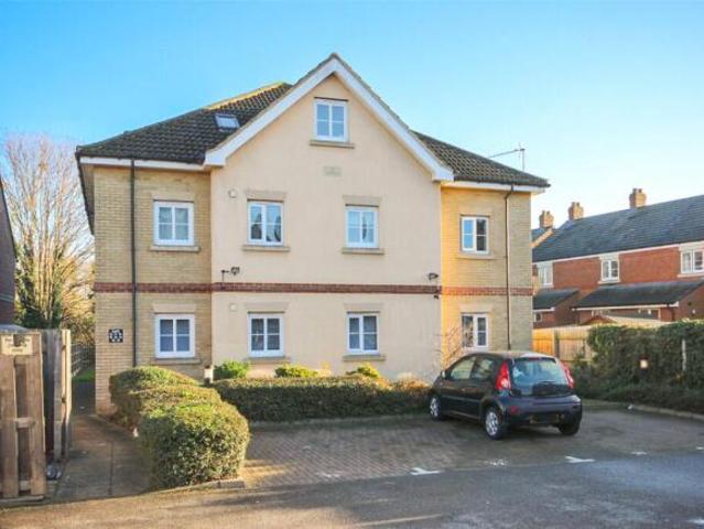 Apartment for sale in Woodside Estate, Houghton Regis