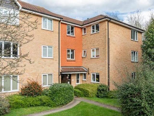 House for sale in Kings Hill, Colliers End