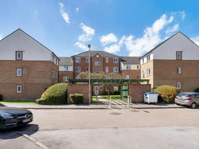 House for sale in Holywell Estate, North Watford