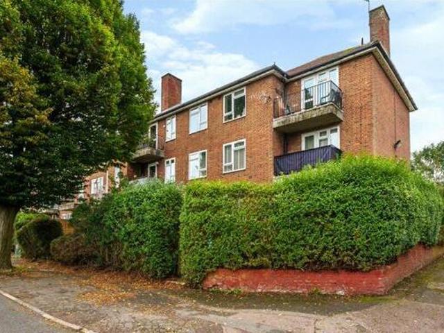 House for sale in Watford, Hertfordshire