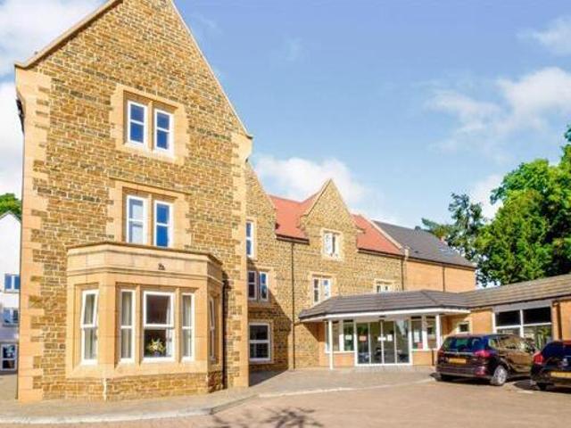 House for sale in Northampton, West Northamptonshire