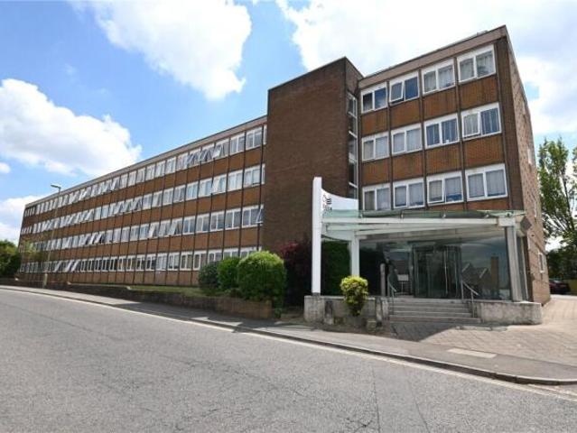 Apartment for sale in Priest Down, Hampshire
