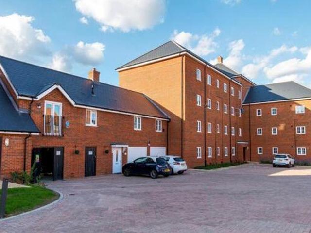 House for sale in Surrey, England