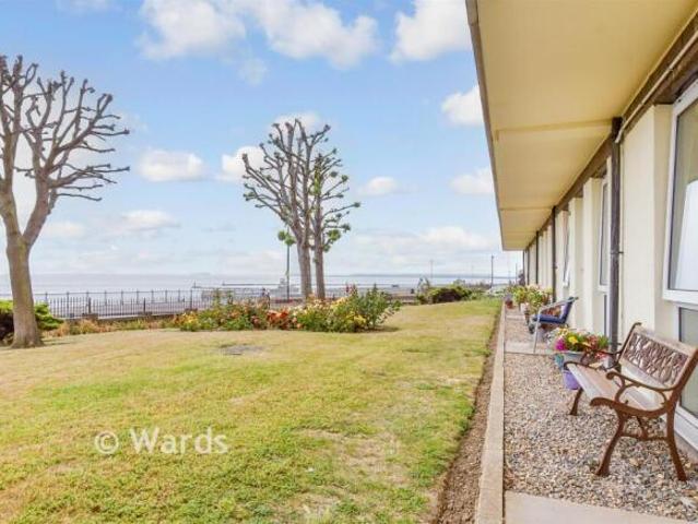 Apartment for sale in Acol, Kent